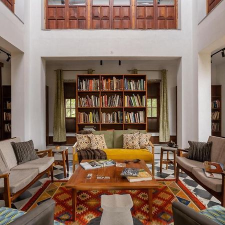Lohonostays Library Sadhrana Bagh 구르가온 외부 사진